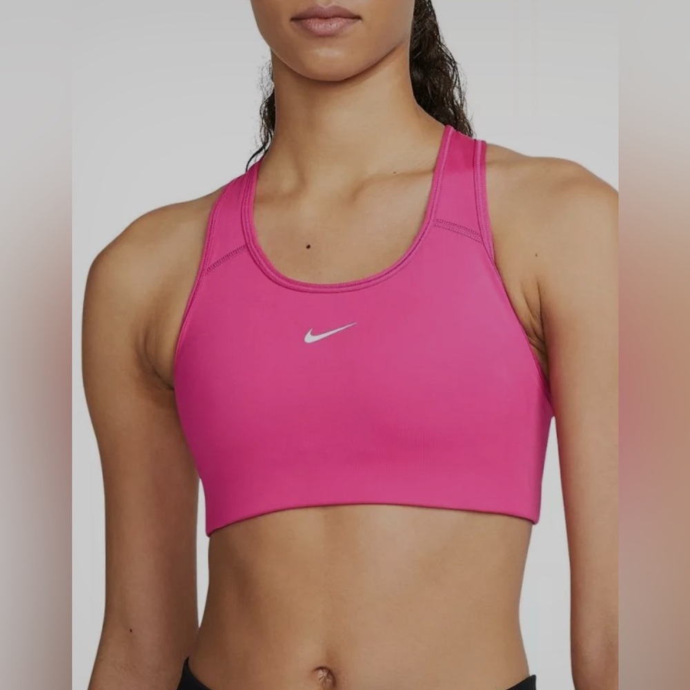 NIKE Swoosh Sports Bra